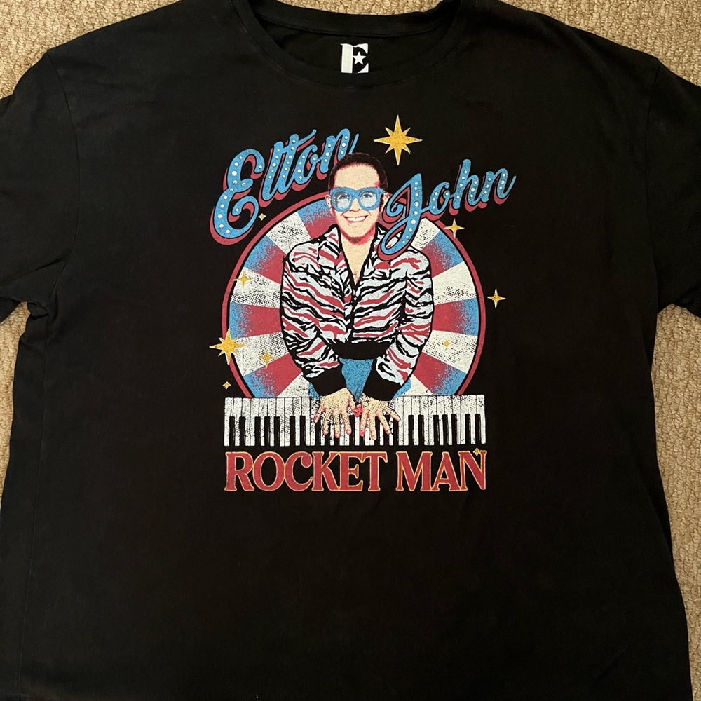 Elton John Rocket Man Graphic T-Shirt - Black Band Shirt Licensed Music T-Shirt